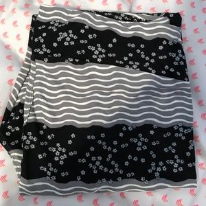 Black and white and great. TC Lularoe Leggings